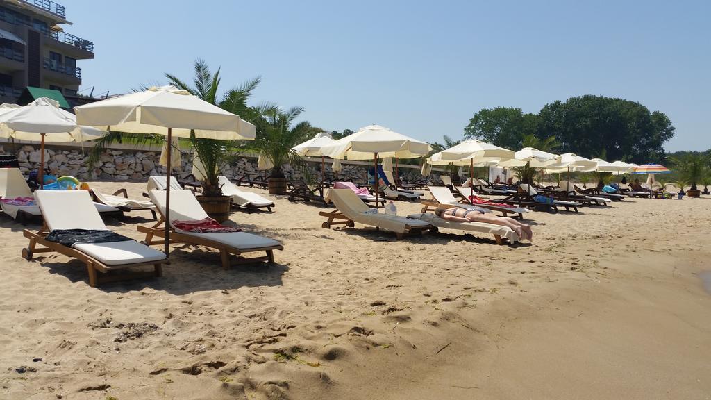 Gitea Sand Lilies Apartments Sozopol Buitenkant foto